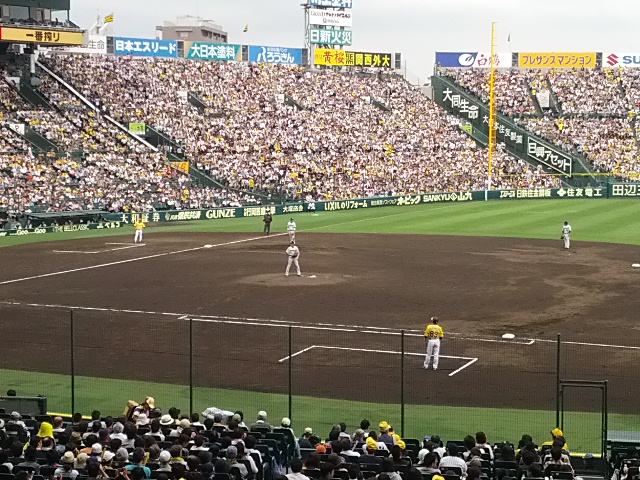 一年ぶりの甲子園_b0088340_15454469.jpg