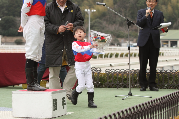 別府真衣騎手 地方競馬通算500勝達成表彰式_a0077663_12331746.jpg