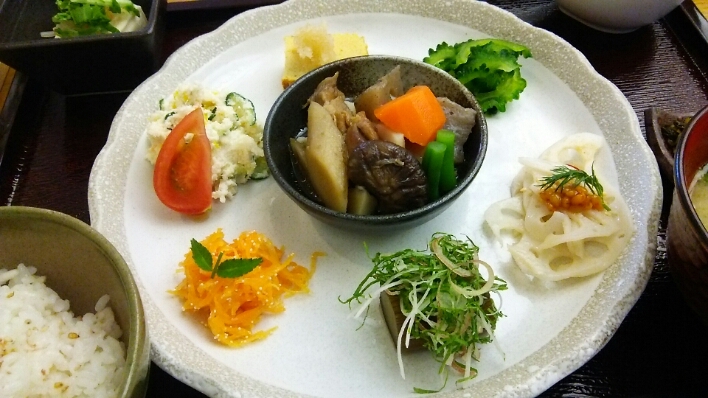 自然食カフェ菜花 @ 久留米岩田屋_c0212604_081150.jpg