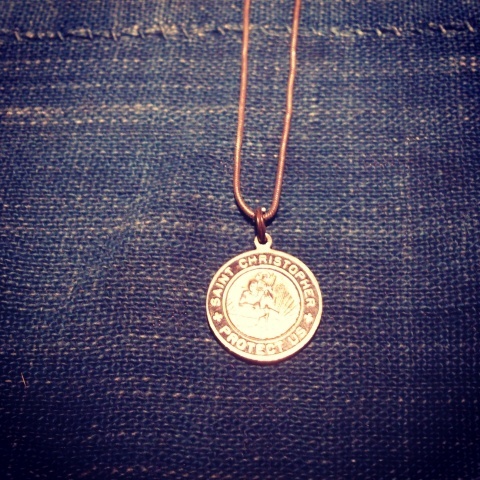 1960s \" SAINT CHRISTOPHER \" VINTAGE -SILVER MEDAL- NECKLESS ._d0172088_18483582.jpg