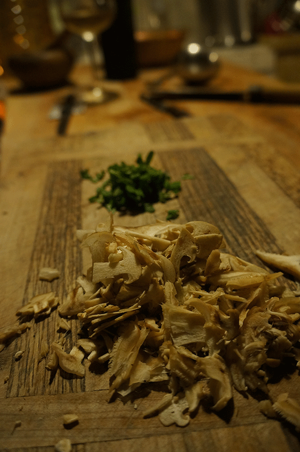 プルニョーリはこう食べる!_f0106597_2157339.gif