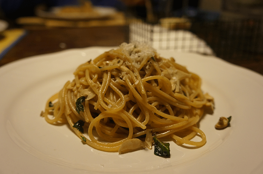 プルニョーリはこう食べる!_f0106597_2159235.gif