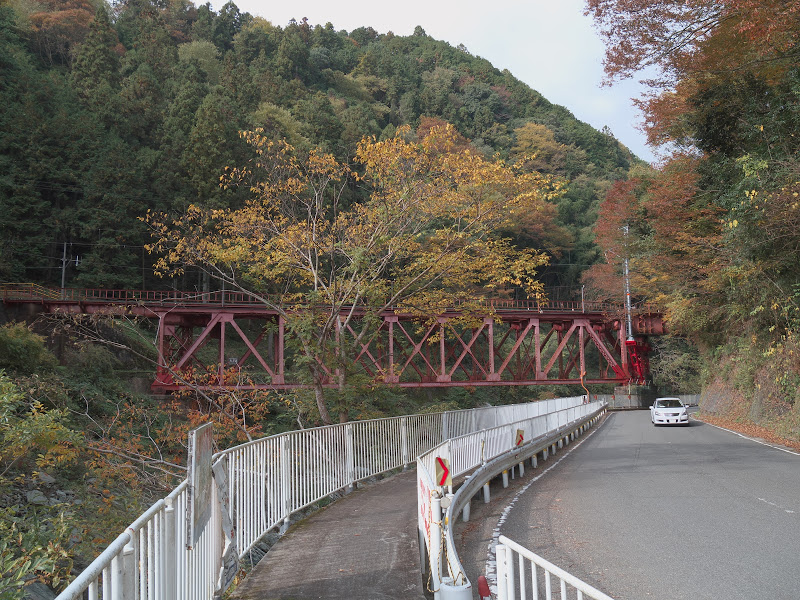 南海高野線の渓谷沿いを ③_b0138101_04571431.jpg