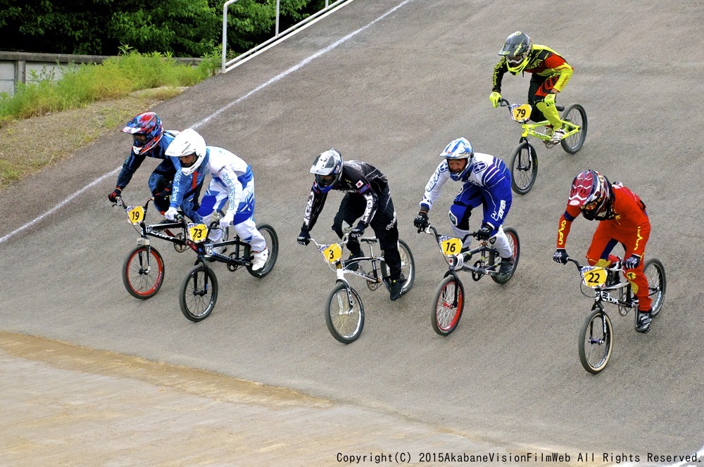 ２０１５ JBMXFシリーズ第１戦 大阪/岸和田 大会　vol2：マスターズ決勝　動画あり_b0065730_1775181.jpg