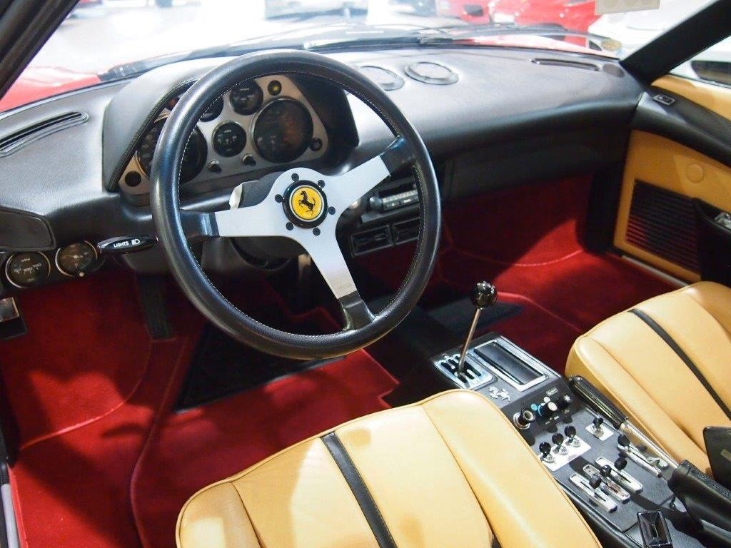 76y 308GTB fiberglass_a0129711_12534545.jpg