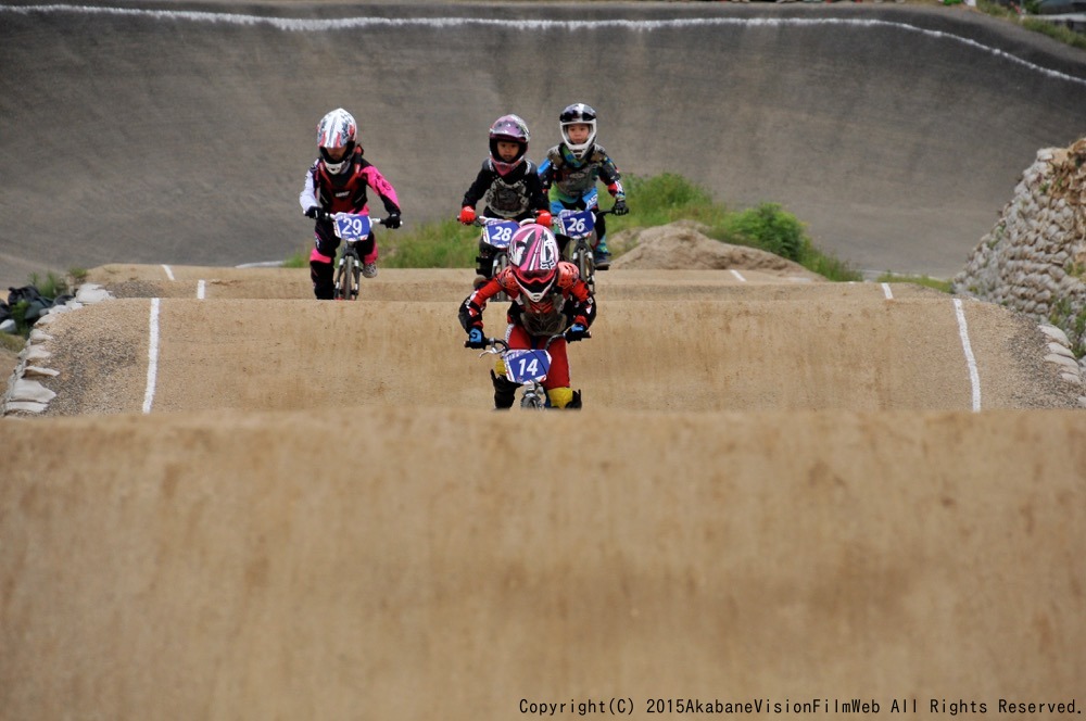 ２０１５JBMXFシリーズ第１戦岸和田大会vol5：ガールズ５−８/９−１０決勝　動画あり_b0065730_1818915.jpg