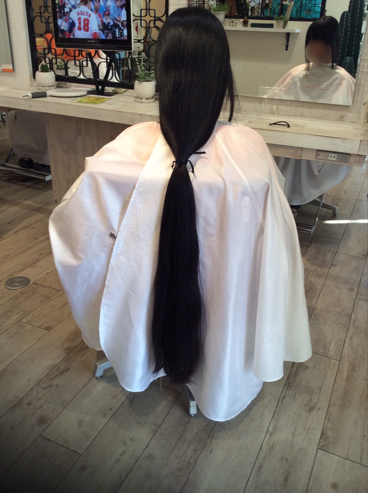 ヘアドネーション Elly London Cue ヘアドネーション Elly London Cue