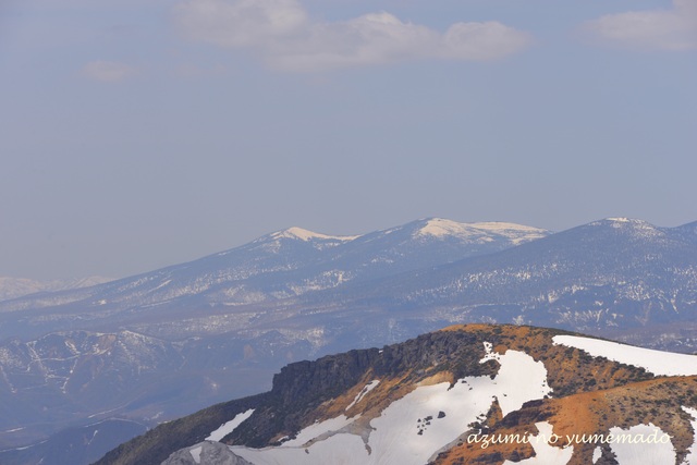 歩き初めは・・・残雪の安達太良山へ_e0331878_2153427.jpg