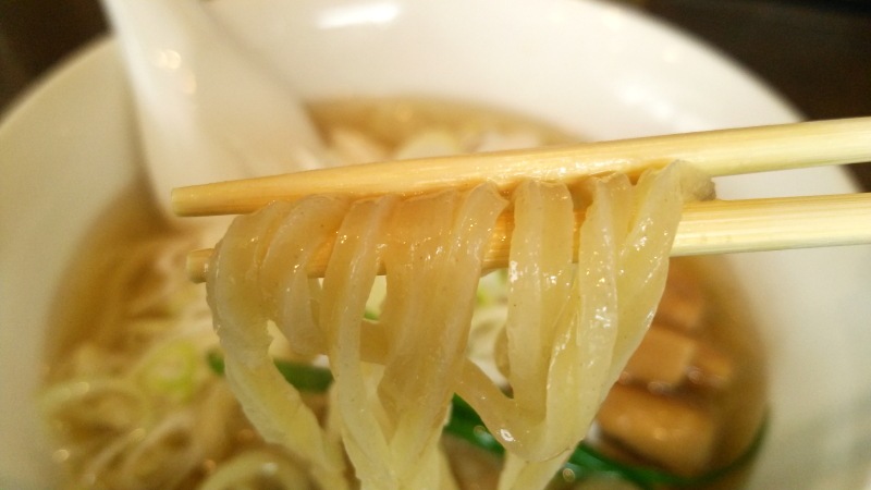 大阪らーめん行脚「手打ち麺 やす田」_c0138480_19121354.jpg