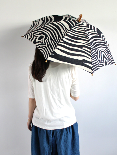 ツタエノヒガサ　 女性の日傘 - 「きつねのたすき」(注染)_b0139281_16144292.jpg
