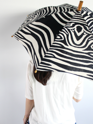 ツタエノヒガサ　 女性の日傘 - 「きつねのたすき」(注染)_b0139281_16161456.jpg
