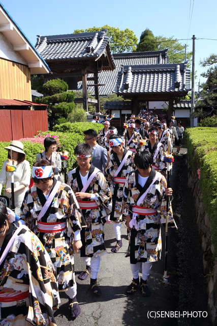 小津神社「長刀まつり」その1_e0271181_15095173.jpg