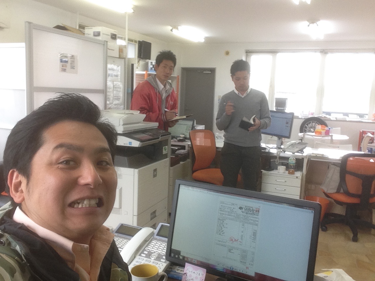 5月9日(土)晴天のアウトレット!!☆100万円以下専門店♪♪キューブ タント ヴォクシー♪♪_b0127002_1752348.jpg