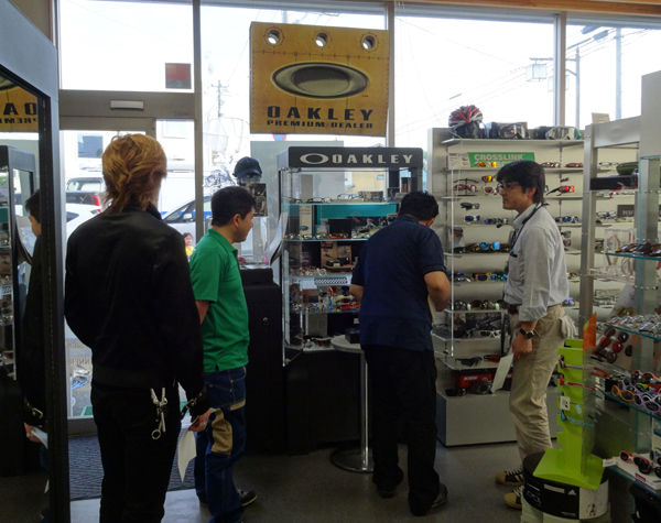 山形県内全域6chTUYテレビ番組「Wacky Wonderful Weekend」に金栄堂・那須丈雄出演!_c0003493_1304187.jpg
