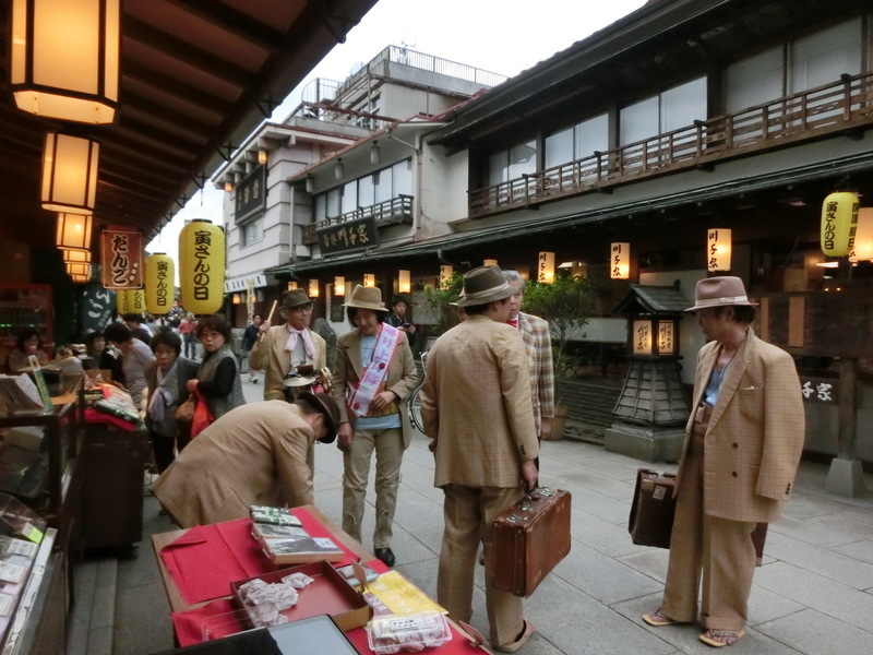 5月10日(日)寅さんの日・母の日_d0278912_22444090.jpg