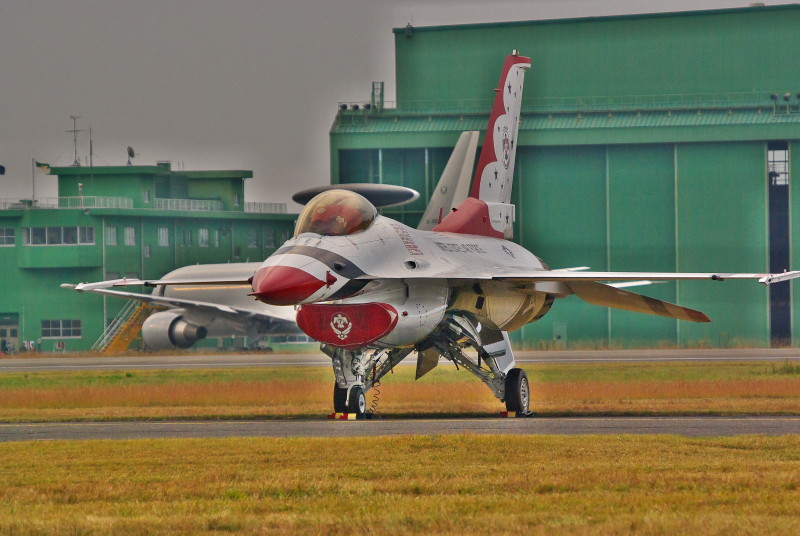 サンダーバーズ　　　　　静岡県浜松市（航空自衛隊浜松基地）_c0158519_19105680.jpg