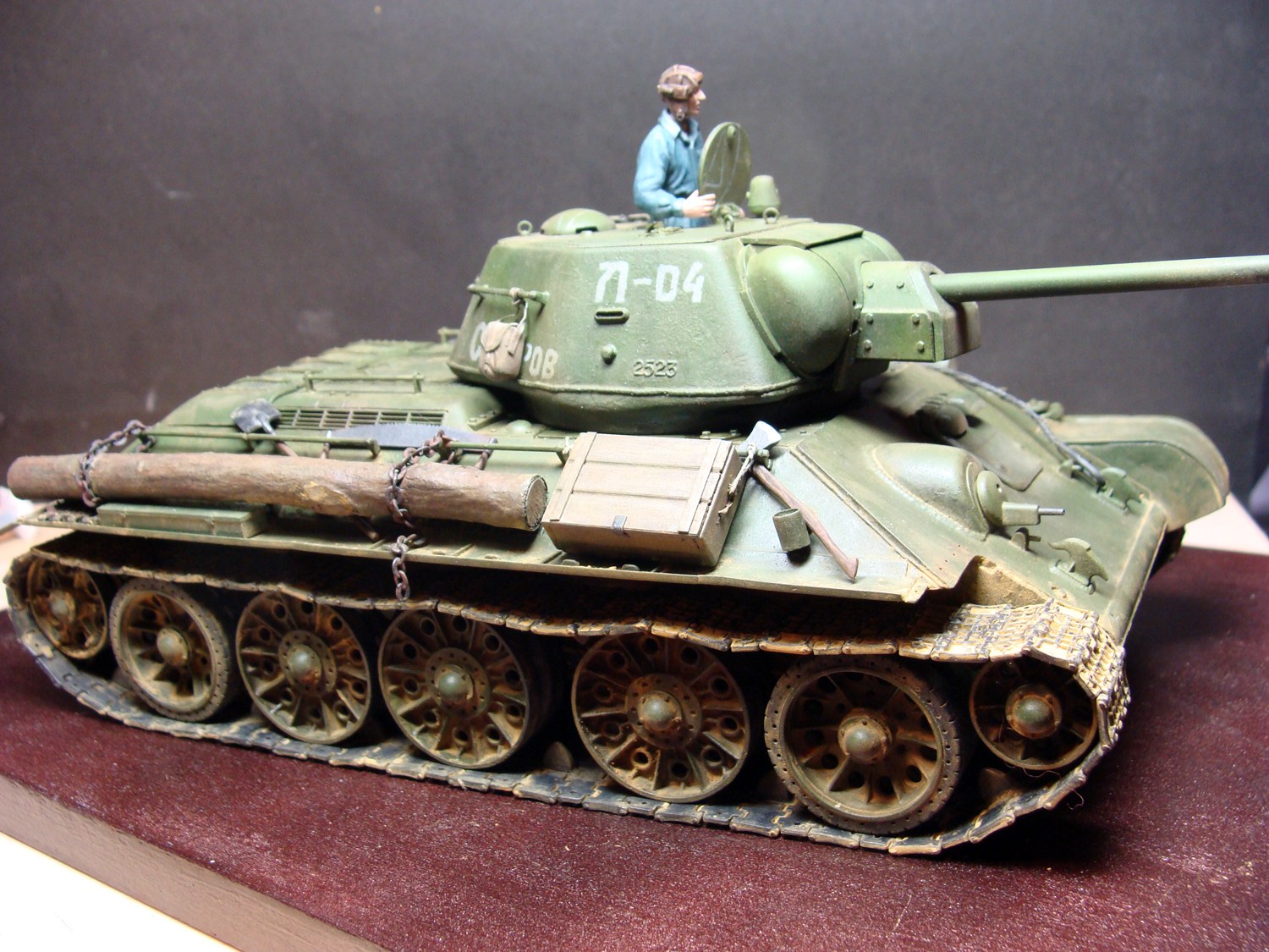 1/35 T34/76 1942-43 3_a0160573_21542194.jpg