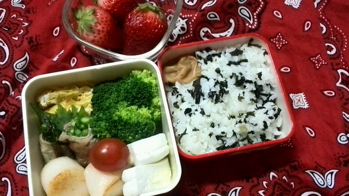 豚肉のアスパラガス巻き弁当_b0075817_9381787.jpg