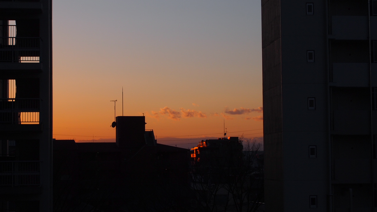 ＵＲマンションからの夜景です。。_a0214329_08842.jpg