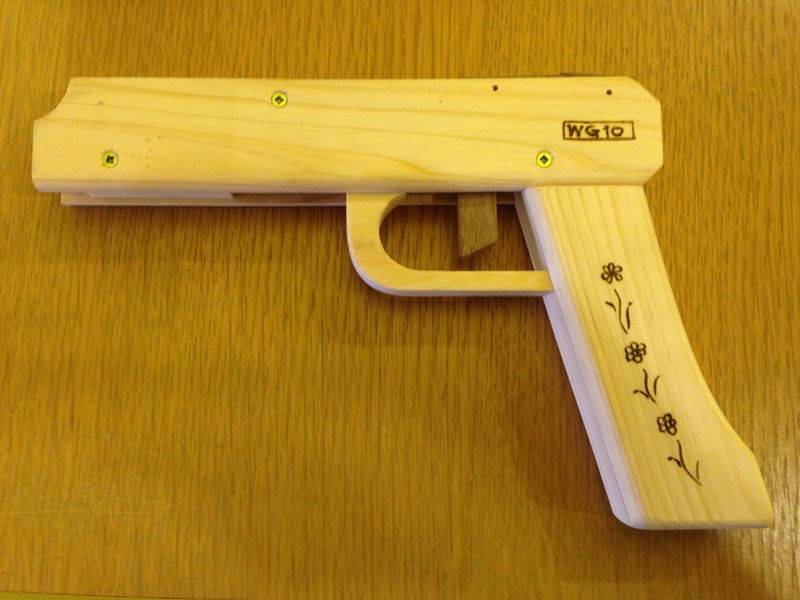 体験でヒット!!連射ゴム銃_a0085381_9482317.jpg