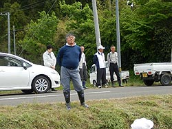 田植え体験(上目黒小・枝野小)_d0247484_15134866.jpg