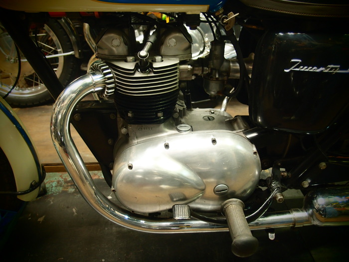 Triumph 3TA : 極東 CLUB OBSOLETE