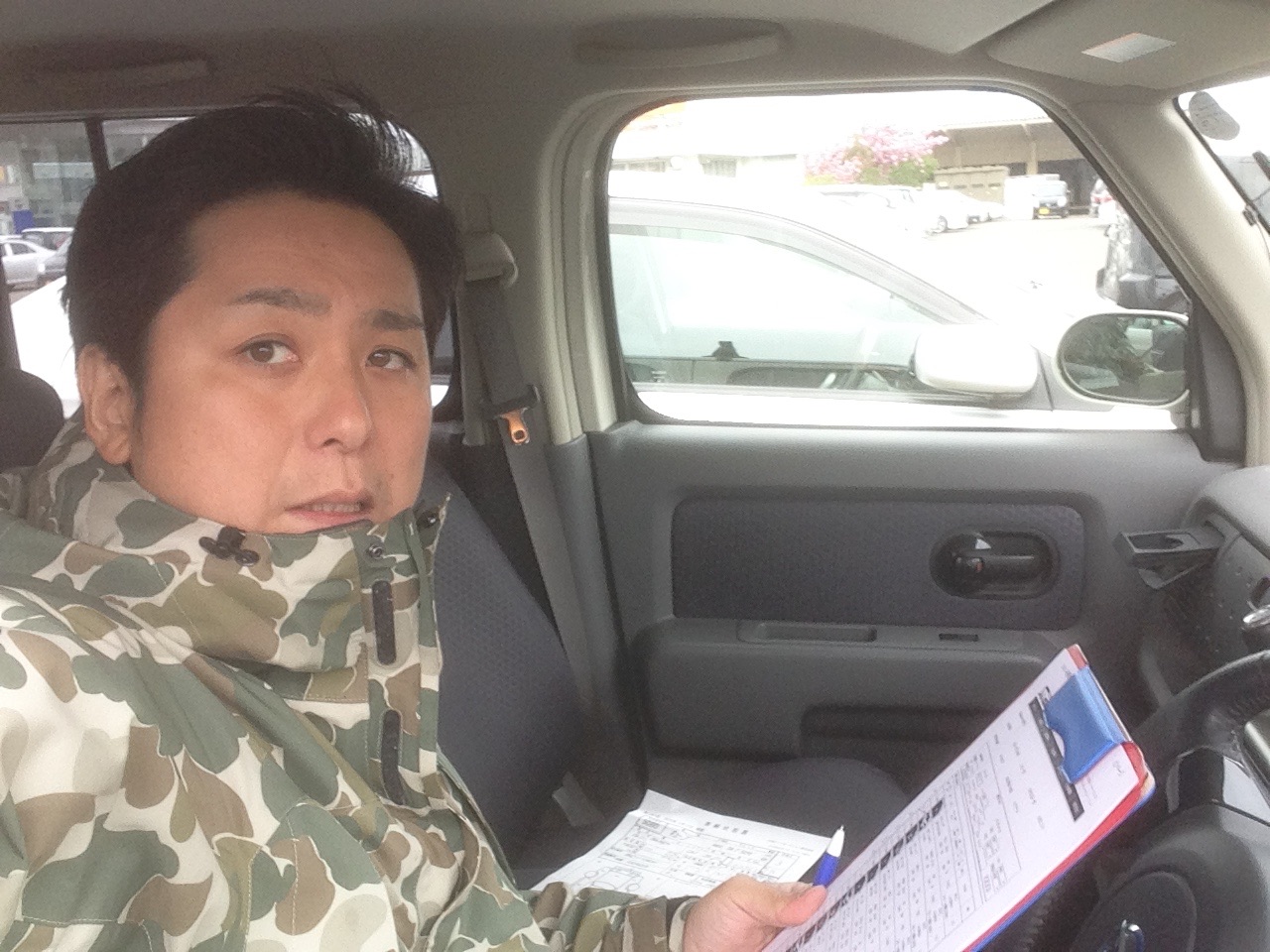 5月12日(火)休み明けのアウトレット☆K様ヴォクシー納車♪♪100万円以下専門店!!★_b0127002_18301022.jpg