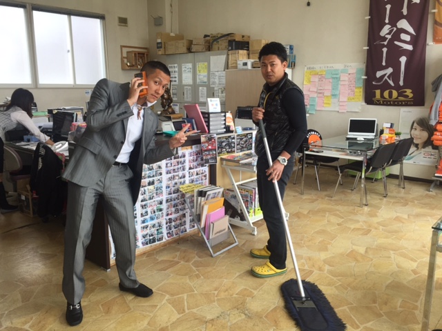 マサブロ!!ランクル、ハマー、アルファード_b0127002_1961451.jpg