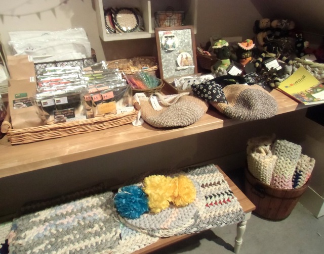 b0181015_2120115.jpg