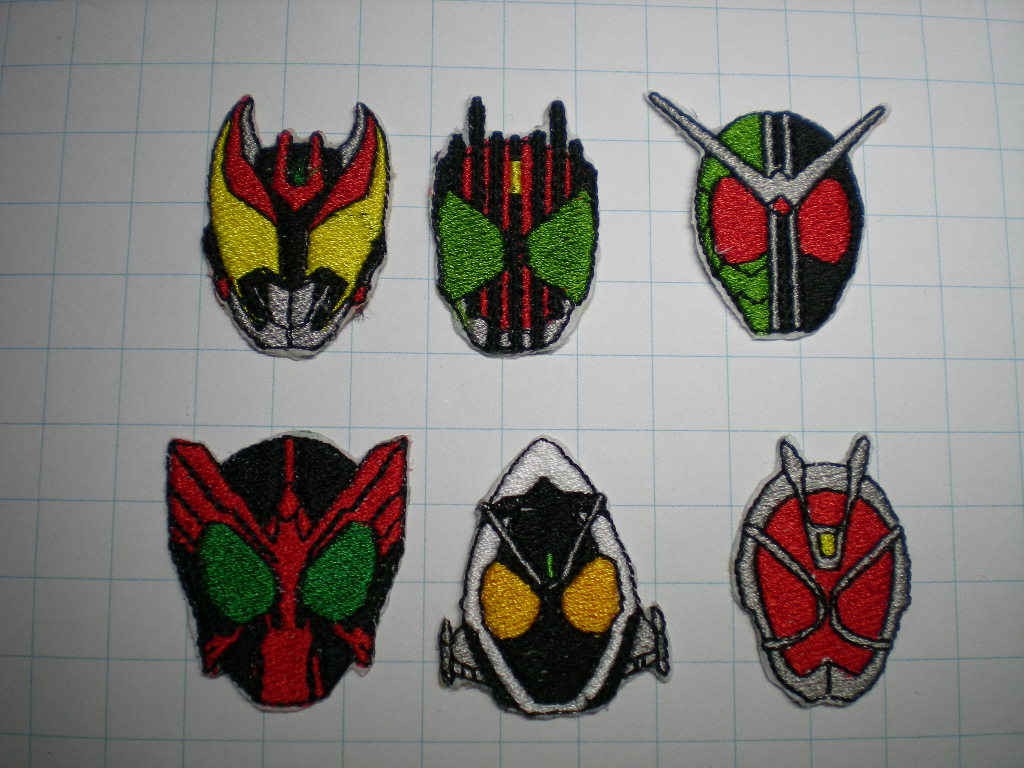 仮面ライダー ズームの ハンドメイドの刺繍ワッペン