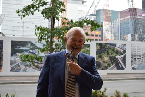 フィリップ デュフォーが来日 日本の愛用者たちと歓談した ブランド腕時計ガイド フィリップ デュフォーが来日 日本の愛用者たちと歓談した ブランド腕時計ガイド