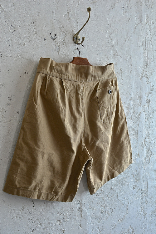 Italian army chino shorts (gurkha shorts)_f0226051_15555431.jpg