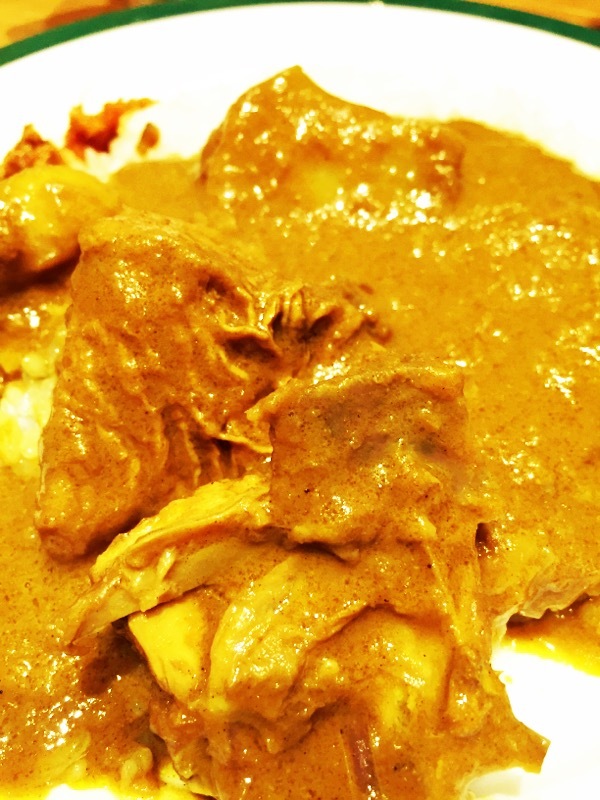 【完成度高きカレー】中村屋 純印度式カリー_b0008655_11320688.jpg