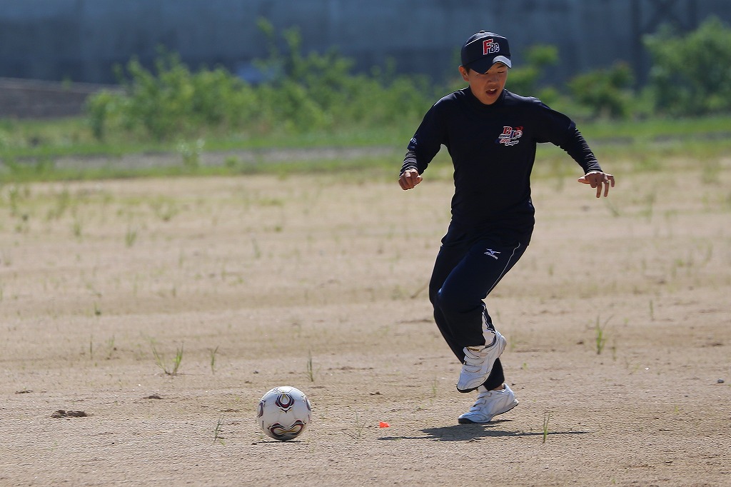 サッカーの練習風景_a0170082_20563096.jpg