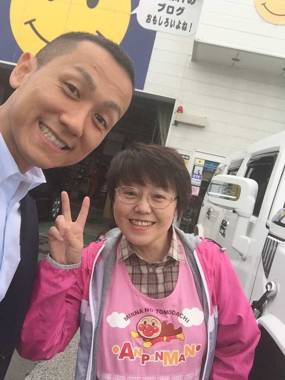 ウッチーブログ!!ランクル、ハマー、アルファード!!_b0127002_1811811.jpg
