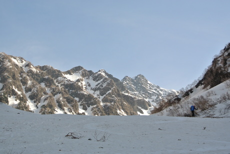 4月下旬快晴の穂高、槍ヶ岳で山スキーを楽しむ。_c0242406_17372435.jpg