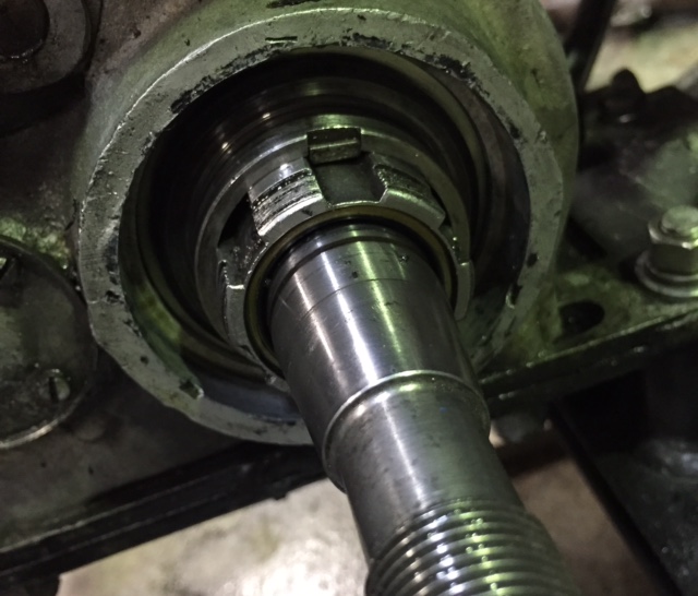 4 speed trans 修理_c0152253_9162847.jpg