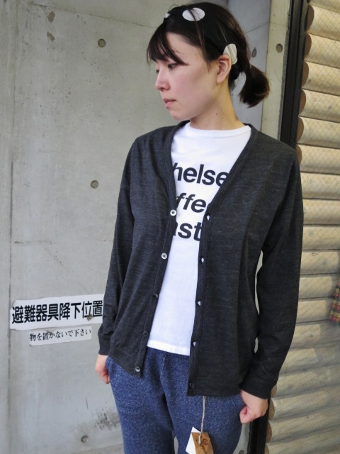 今時期に合う(^^♪ 、、、フランスの雄:BANDOL の薄手CARDIGAN!♪!_d0152280_16474179.jpg
