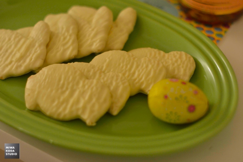 May 15, 2015 イースターのテーブル:イースターラビットEaster Table: Easter Rabbits _a0307186_7365894.jpg