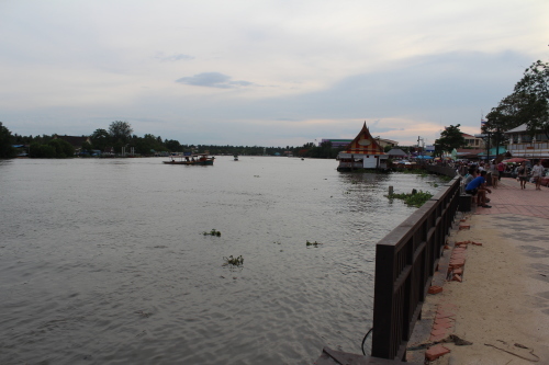 タイ旅行記　２０１５②_a0302398_18374947.jpg