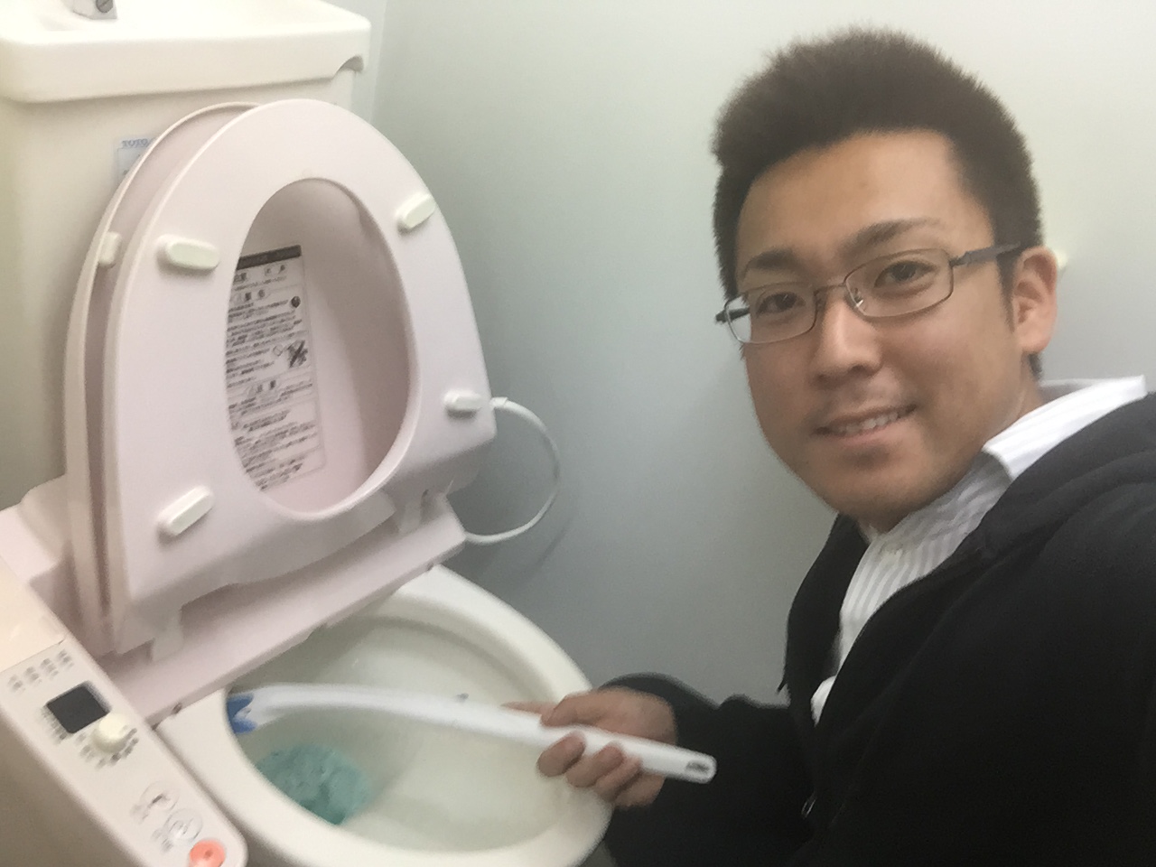 5月15日 金曜日!店長のニコニコブログ!! ランクル ハマー アルファードの専門店☆_b0127002_20523218.jpg