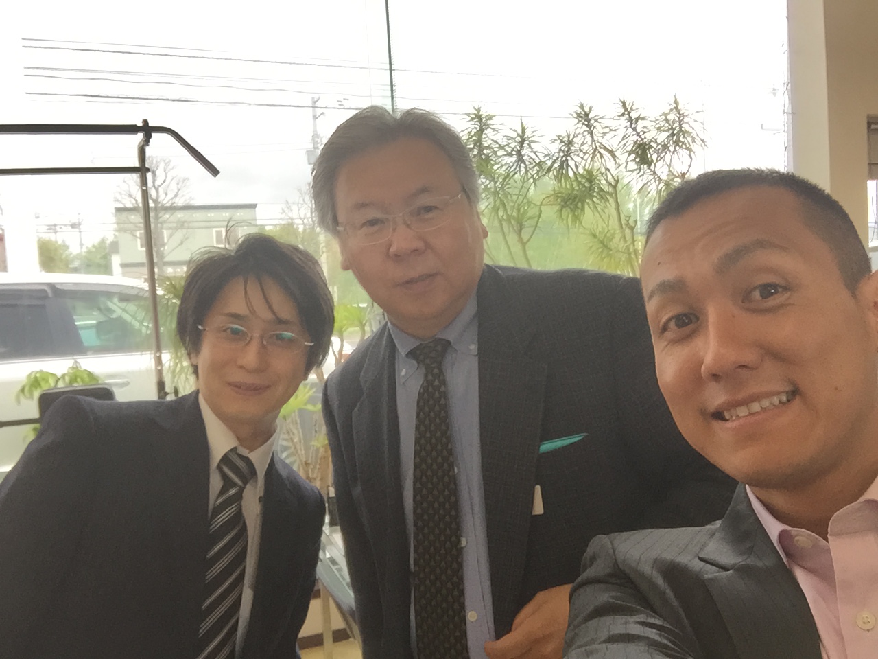 5月15日 金曜日!店長のニコニコブログ!! ランクル ハマー アルファードの専門店☆_b0127002_2110265.jpg
