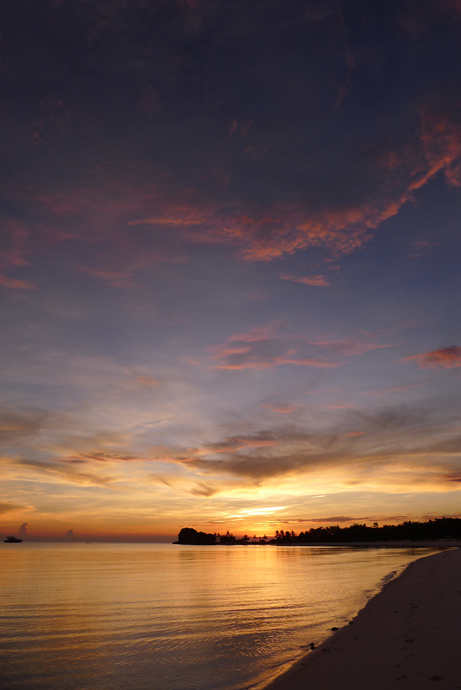 Amanpulo アマンプロ 2015 -7　アマンプロの夕日_c0147790_21244398.jpg