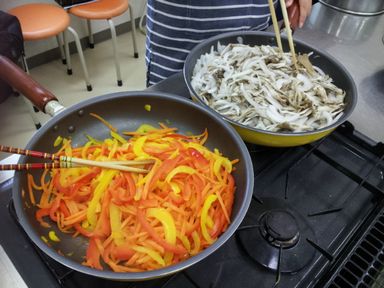 「カンヌ映画祭！」+韓国料理教室!+追記あり！5/16 （土）_c0023165_14545128.jpg