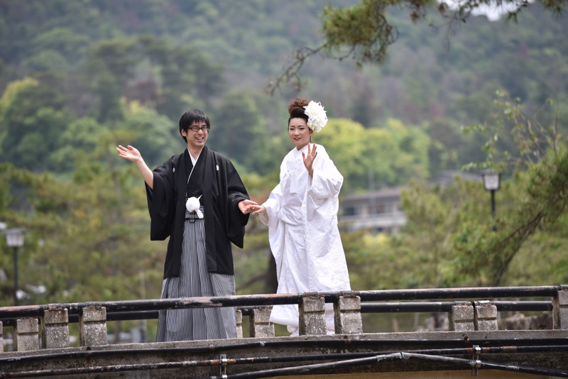 厳島神社での結婚式・写真とショートムービー撮影、定番の場所で集合写真15.5.16_c0324376_172346100.jpg