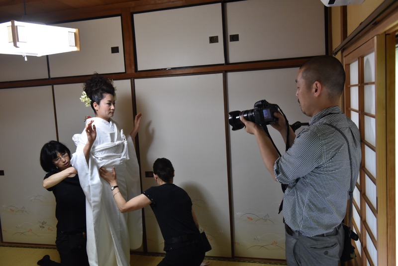 厳島神社での結婚式・写真とショートムービー撮影、定番の場所で集合写真15.5.16_c0324376_17235064.jpg