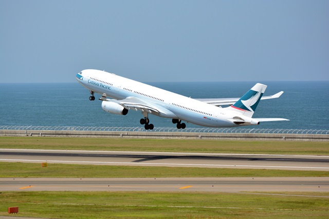 2015年5月　セントレアで飛行機なんかを撮ってみた　その１_f0046614_15422871.jpg