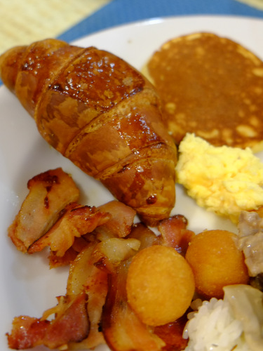 「ニューカレドニア ホテル ル・ラゴン(Le Lagon)の朝食」_a0000029_90133.jpg