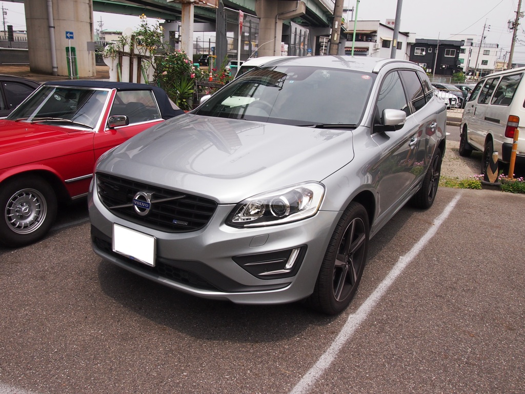 ボルボxc60のデイライトコントローラー的な物を取り付けさせていただきました 名古屋のタイヤ屋 Jy Club の整備日記