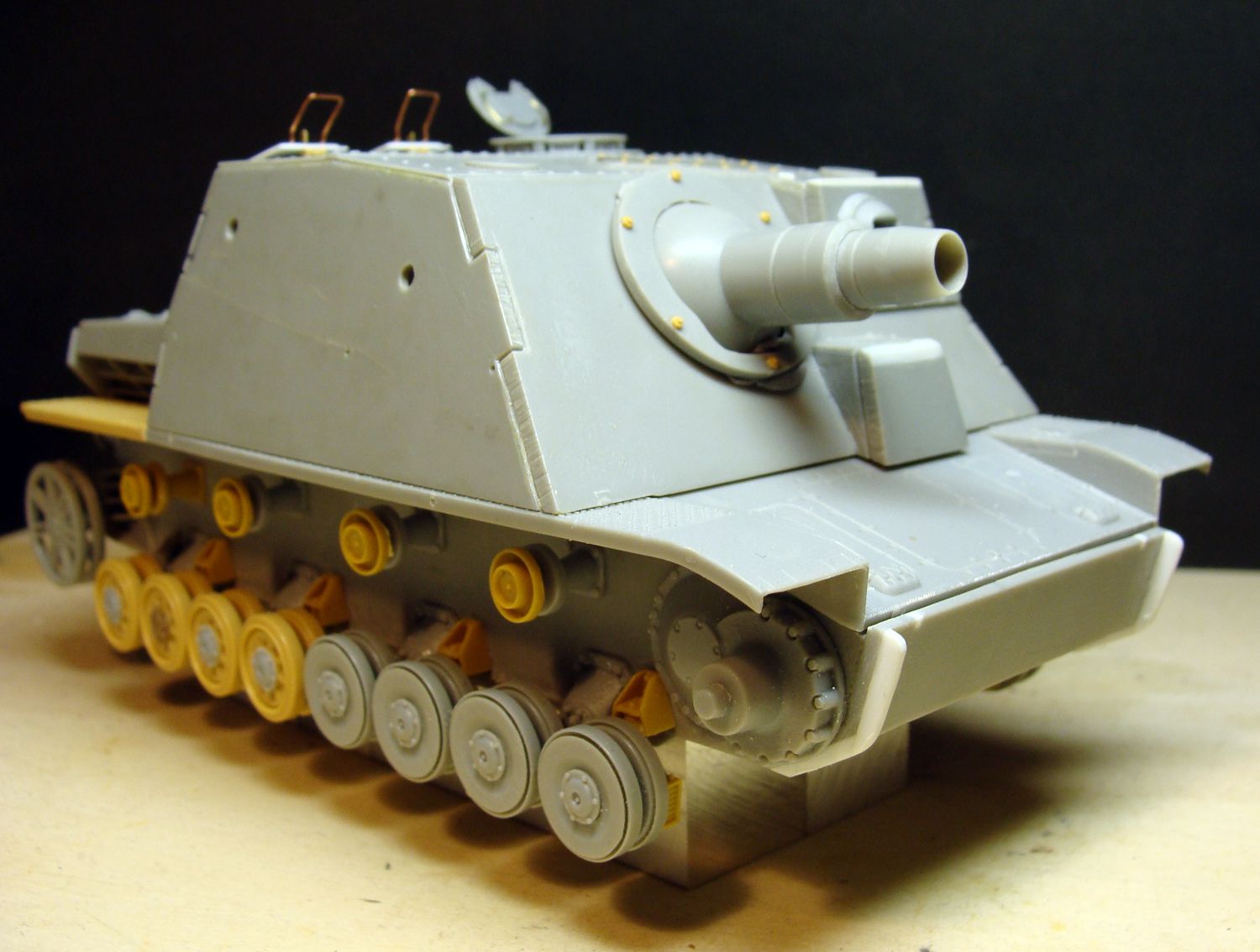 1/35　Ｓｄ.Ｋｆｚ.166　BRUMMBAR Late 4_a0160573_22243323.jpg